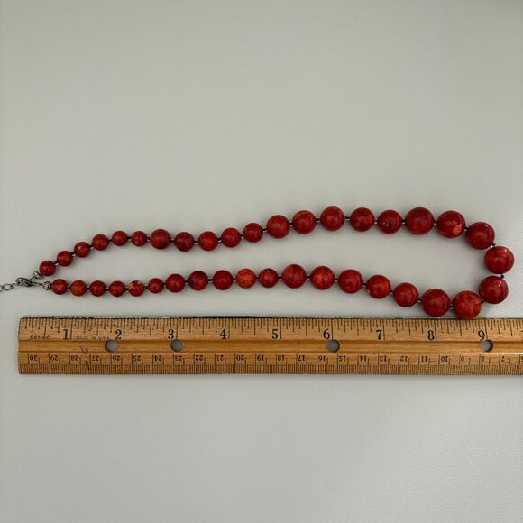 Vintage Graduated Red Coral Bead Necklace 18 Inches with 2 Inch Extender - Picture 3 of 4